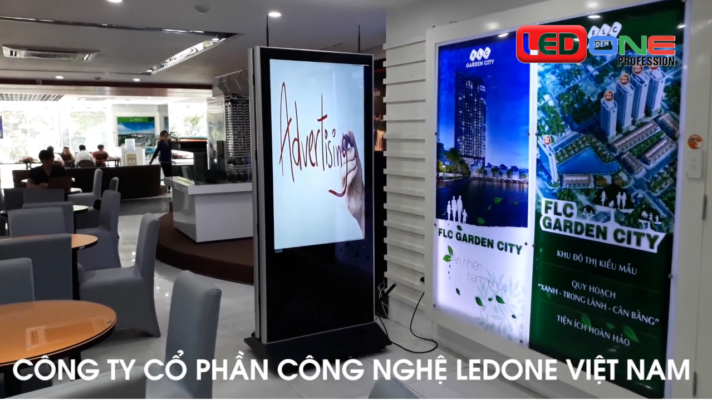 Lắp đặt màn hình quảng cáo 2 mặt 55 inch Wifi tại CENGROUP, Hà Nội  