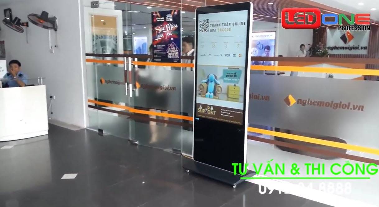 Thi công màn hình LCD quảng cáo Bất động sản Tower  