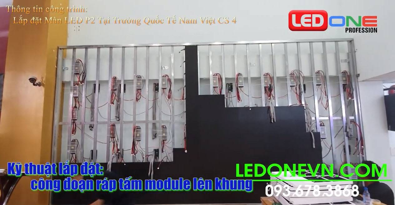 Thi công màn hình LED P2 indoor trường Quốc Tế Nam Việt  