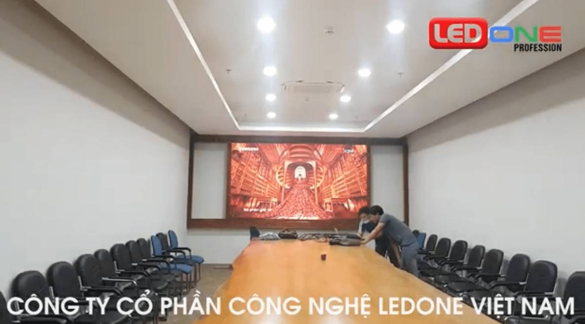 Thi công màn hình Led P2 trong nhà tại chi nhánh AMV Đà Nẵng  