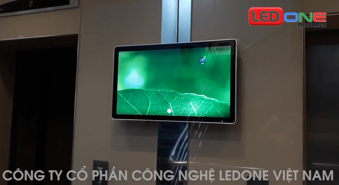 Thi công màn hình quảng cáo thang máy 22 inch tại tòa nhà Mobifone  