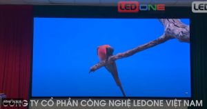 cong trinh thi cong man hinh led p2 tai truong dai hoc bach khoa ha noi