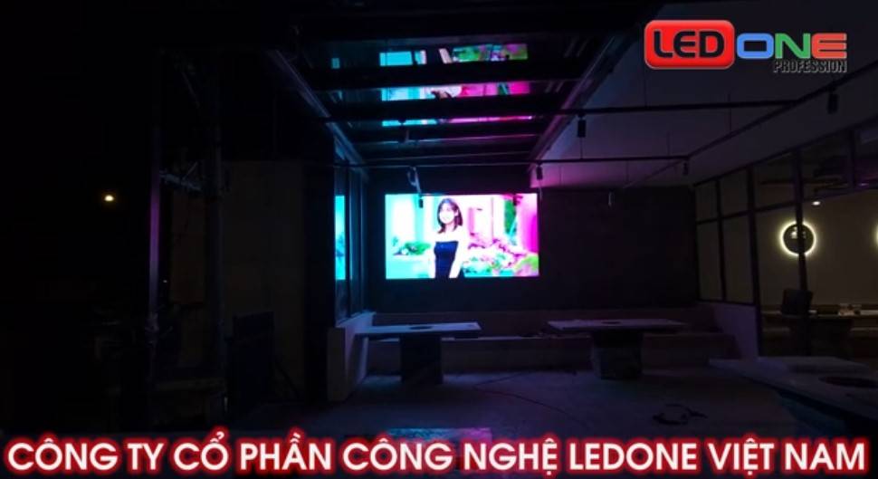 Thi công màn hình LED cabin trong nhà P2 cho Nhà hàng Mose, Ninh Thuận  