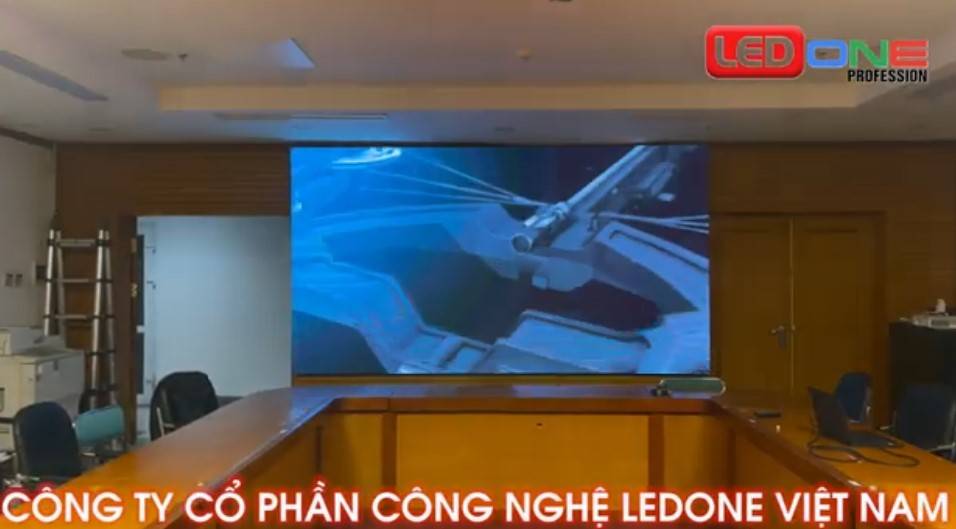 Thi công màn hình LED P2.5 tại văn phòng UBND quận Long Biên, Hà Nội  